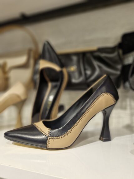 Minashka Siyah Dikiş Detaylı Stiletto